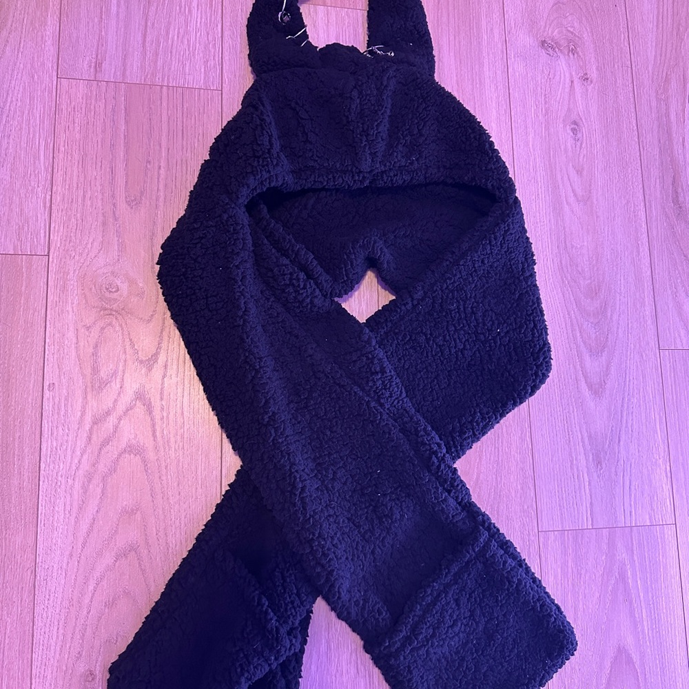 Hot Topic Black Fuzzy Scarf with horns